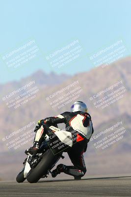 media/Jan-13-2024-SoCal Trackdays (Sat) [[9c032fe5aa]]/Turn 9 Backside (110pm)/
